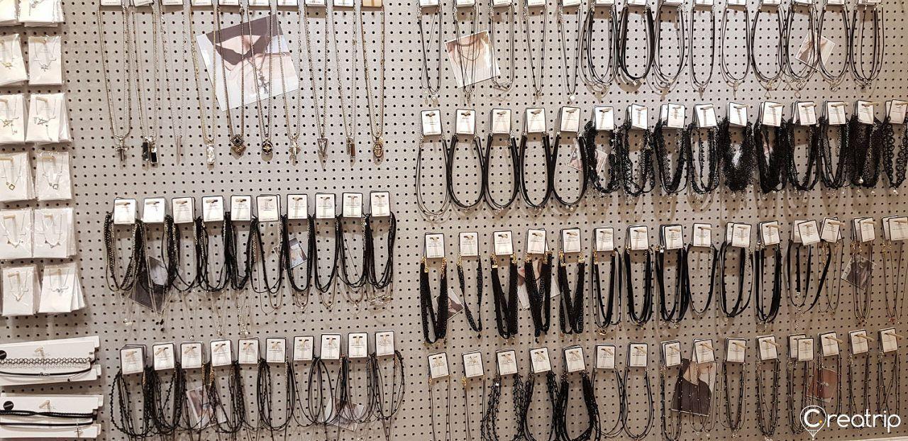 TOP 3 Korean Accessory Brands | TOP 3 Korean Accessory Brands ! Fashionable Jewelry that are loved by Koreans!